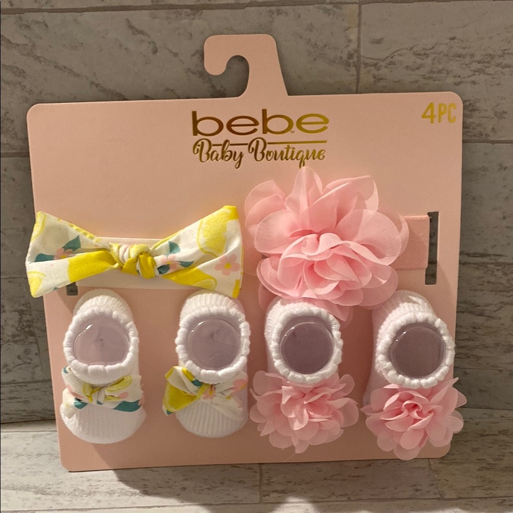 Bebe Baby Boutique 4-Piece Accessories Set